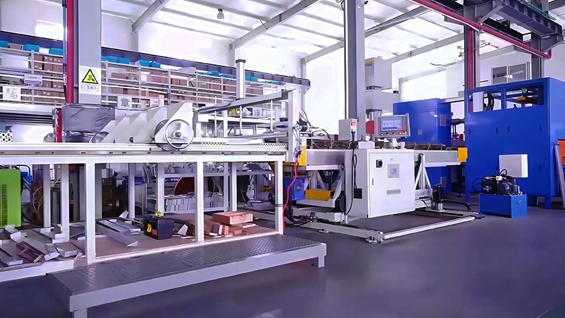 ورشة عمل المبادلات الحرارية ذات الزعانف