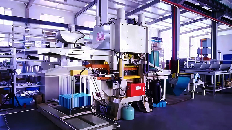 ورشة عمل حول المبادلات الحرارية ذات الزعانف – مكبس تشكيل الزعانف